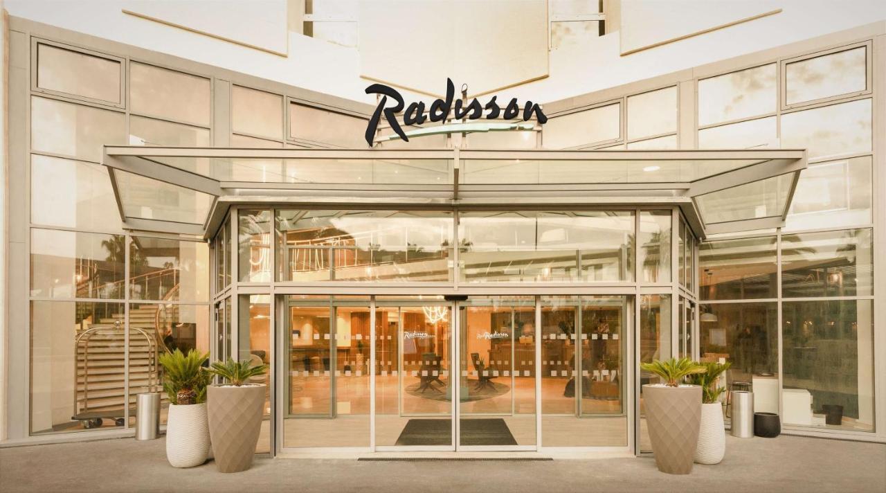 Radisson Hotel Nice Airport Exterior photo